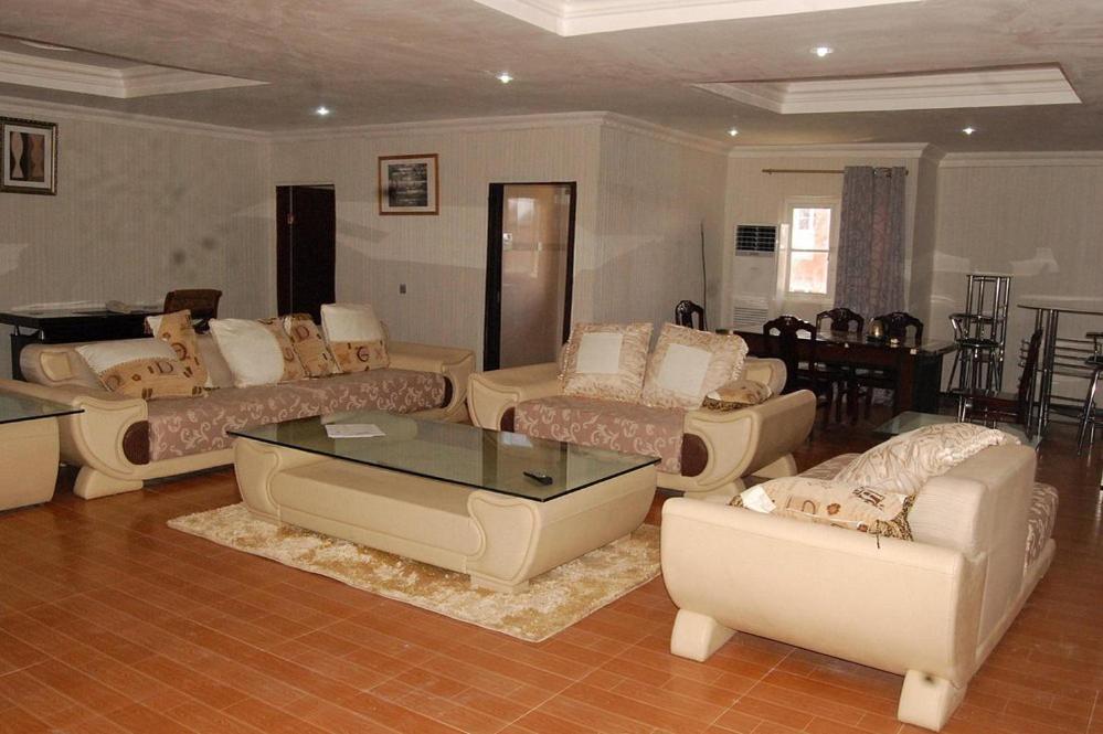 Esther Court Hotel Akure Kültér fotó